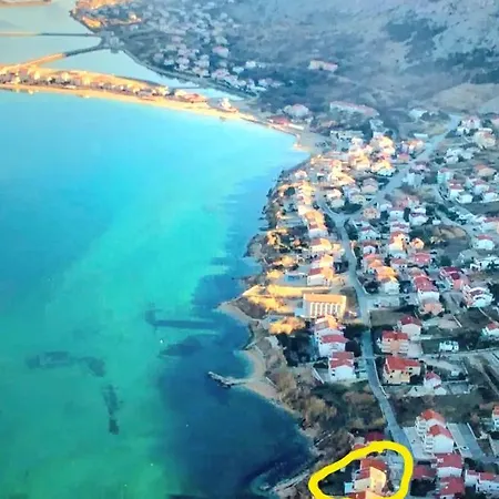 Pag Directly At The * Pag Town