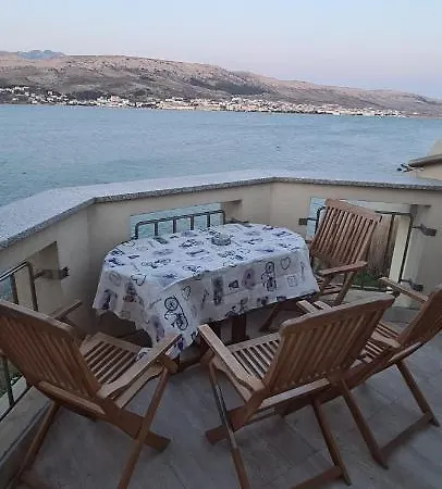 Διαμέρισμα Pag Directly At The *